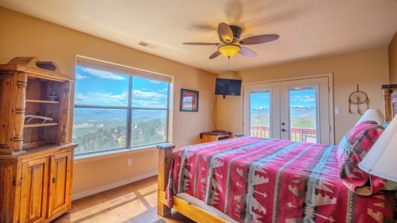 Photo of Bedroom in Ruidoso