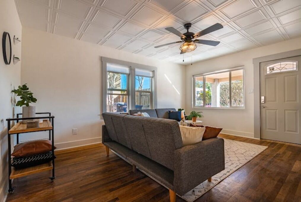 Photo of Livingroom in University Heights
