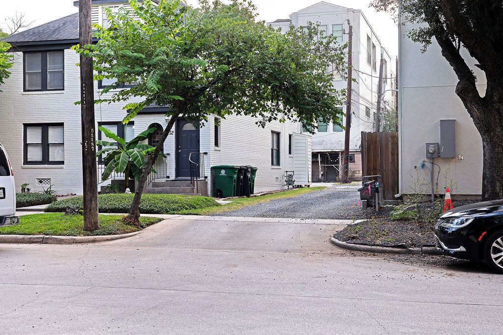 Photo of Outdoor in Neartown