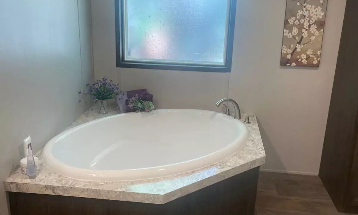 Photo of Bathroom in Ruidoso Downs