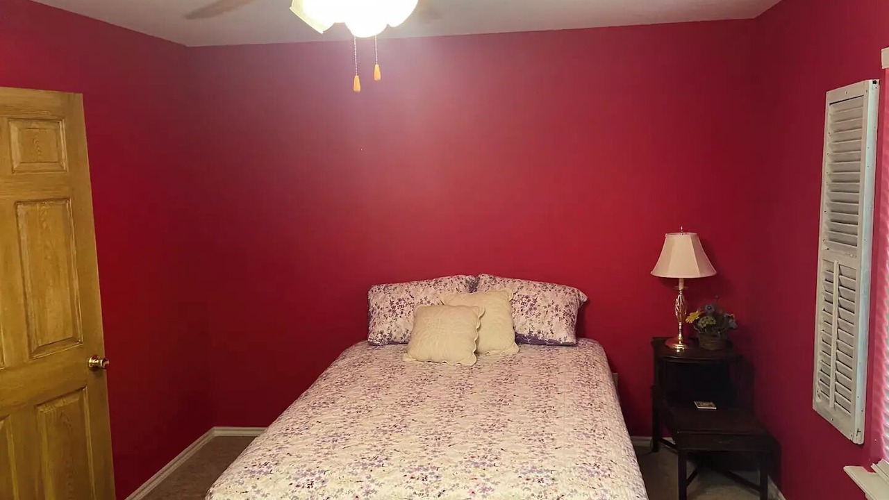 Photo of Bedroom in Cayuga