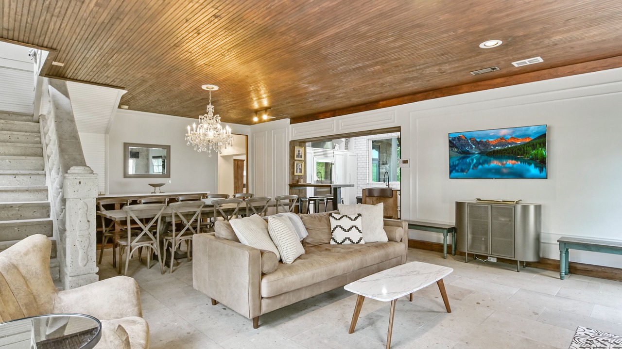 Photo of Bedroom in Hudson Bend