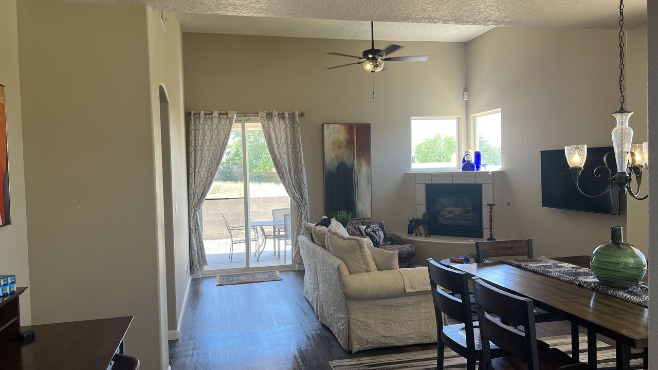 Photo of Livingroom in Northeast Heights
