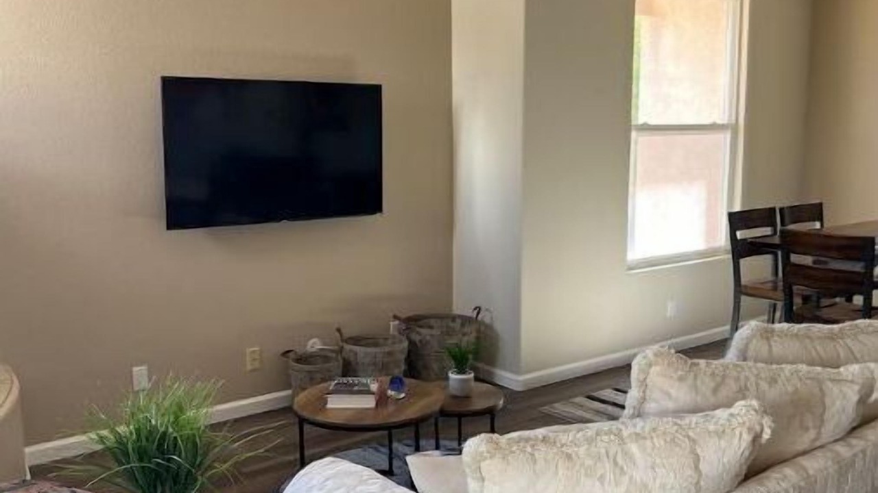 Photo of Livingroom in Northeast Heights