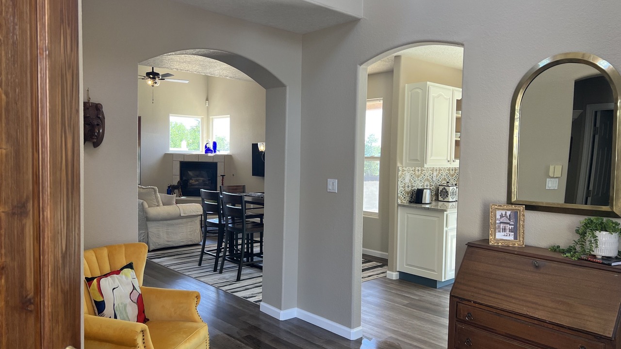 Photo of Livingroom in Northeast Heights