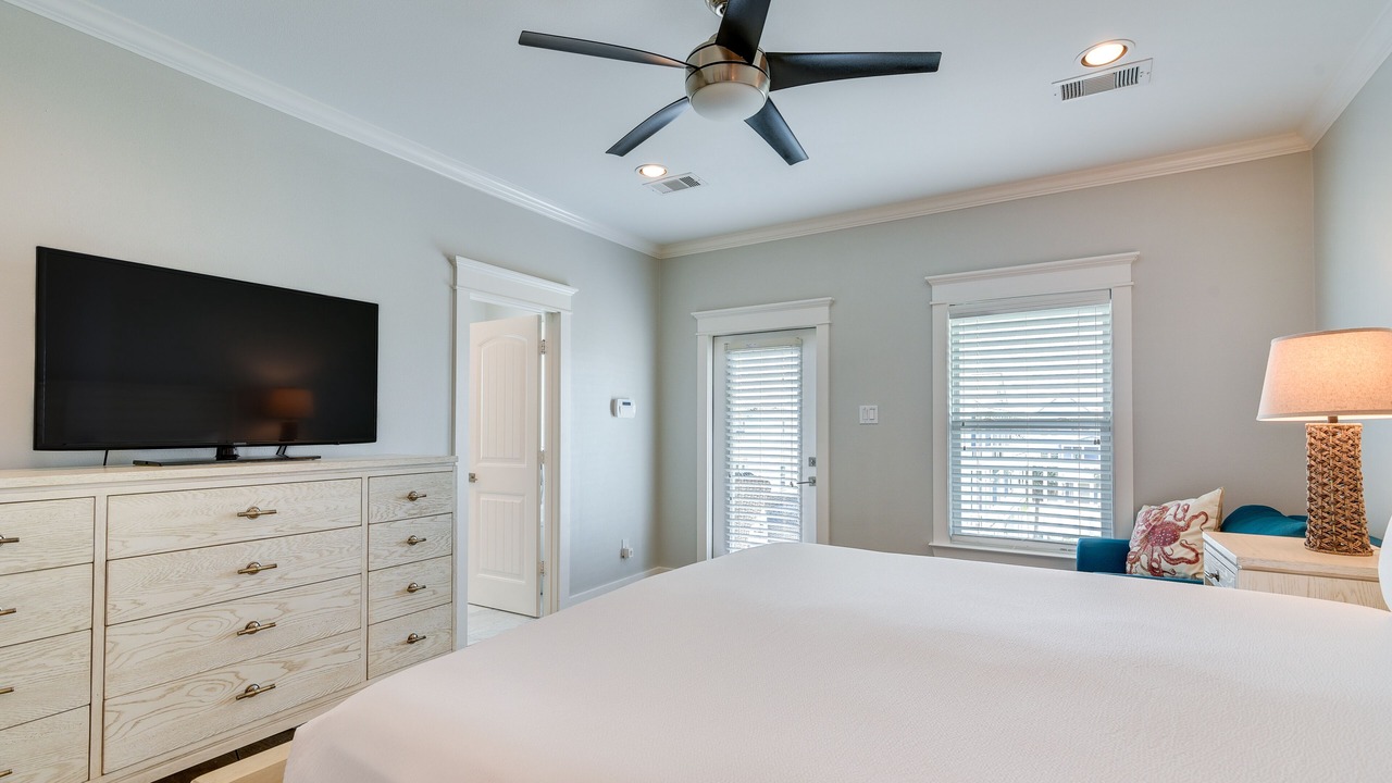 Photo of Bedroom in Beachside Village