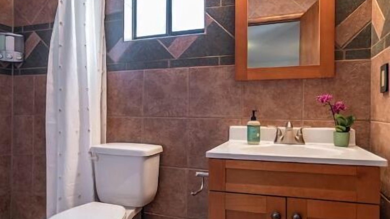 Photo of Bathroom in Osuna Park Inc