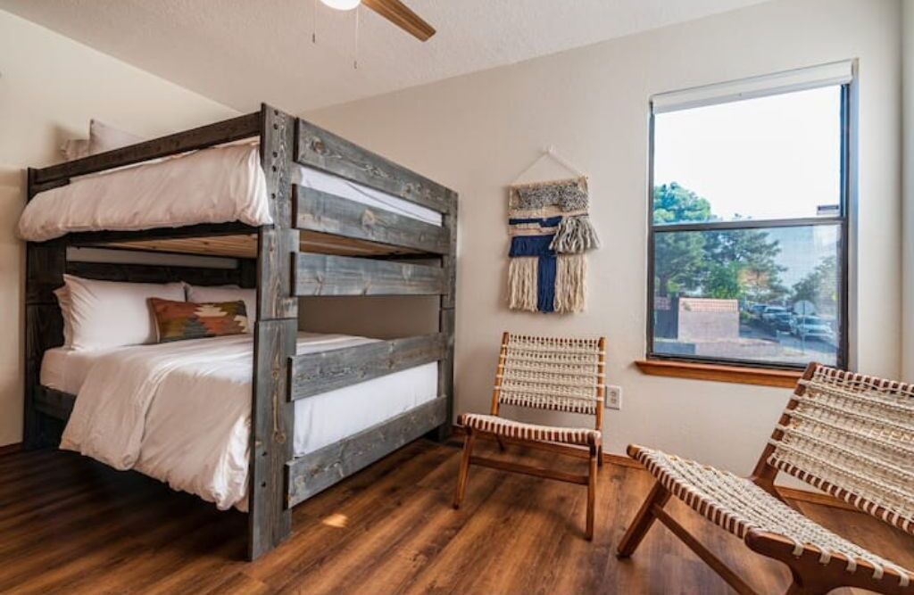 Photo of Bedroom in Osuna Park Inc