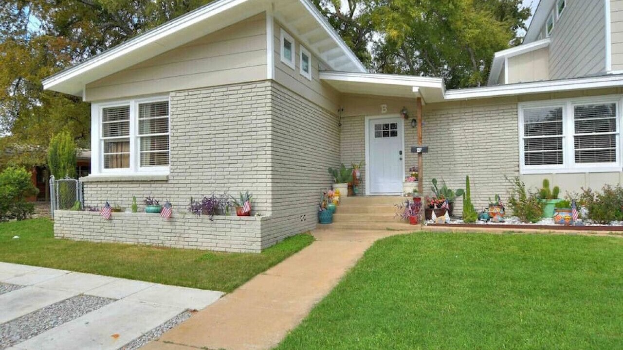 Photo of Outdoor in Barton Hills
