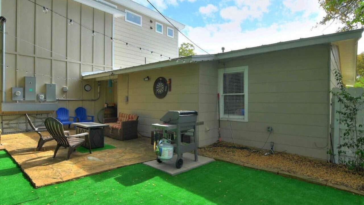 Photo of Outdoor in Barton Hills