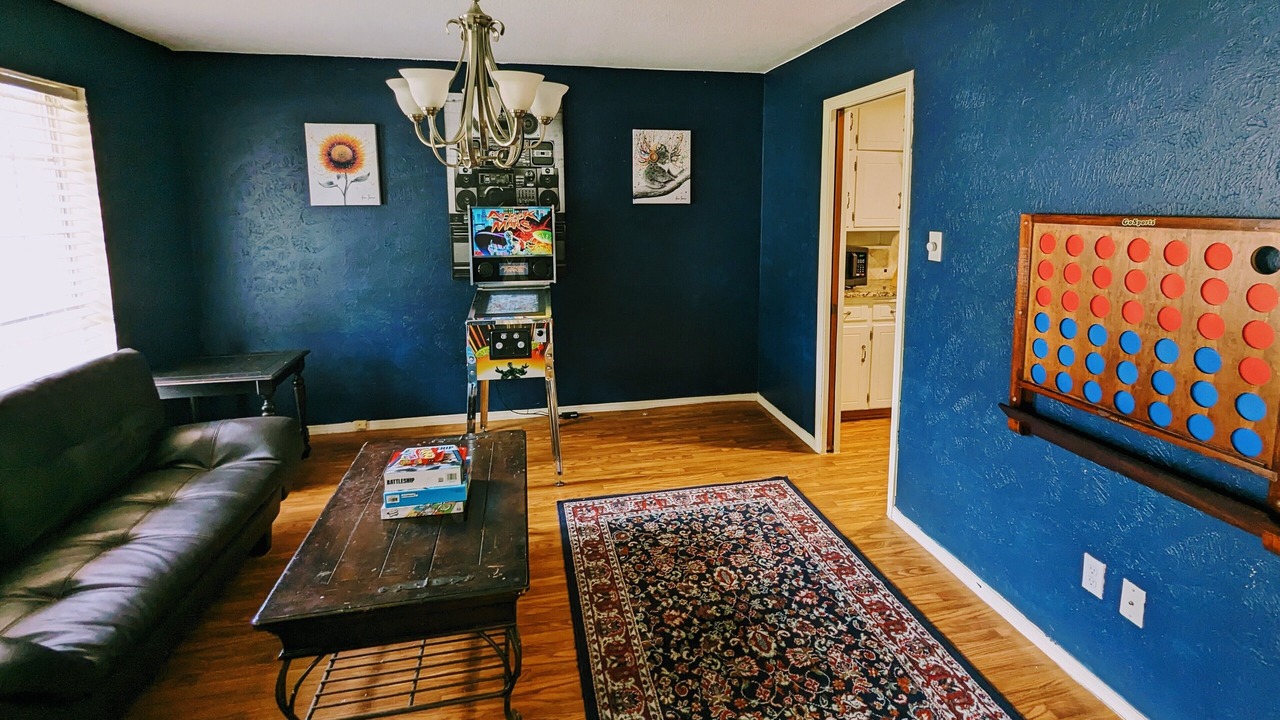 Photo of Livingroom in North Richland Hills