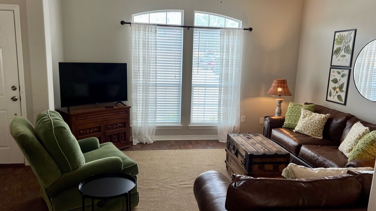 Photo of Livingroom in College Station