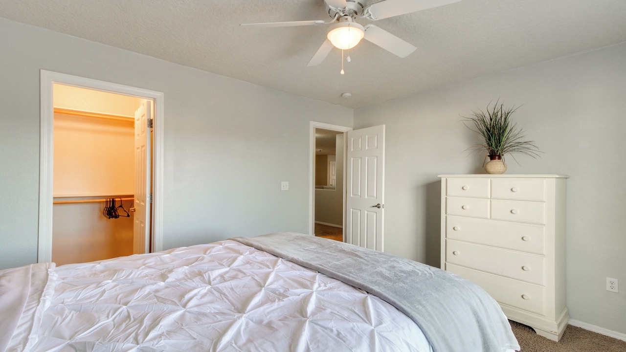 Photo of Bedroom in Los Lunas