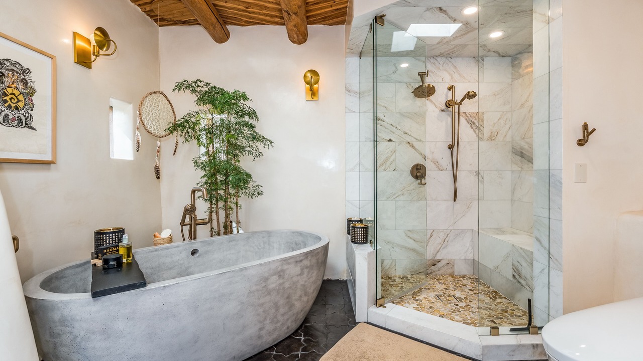 Photo of Bathroom in Historic Eastside