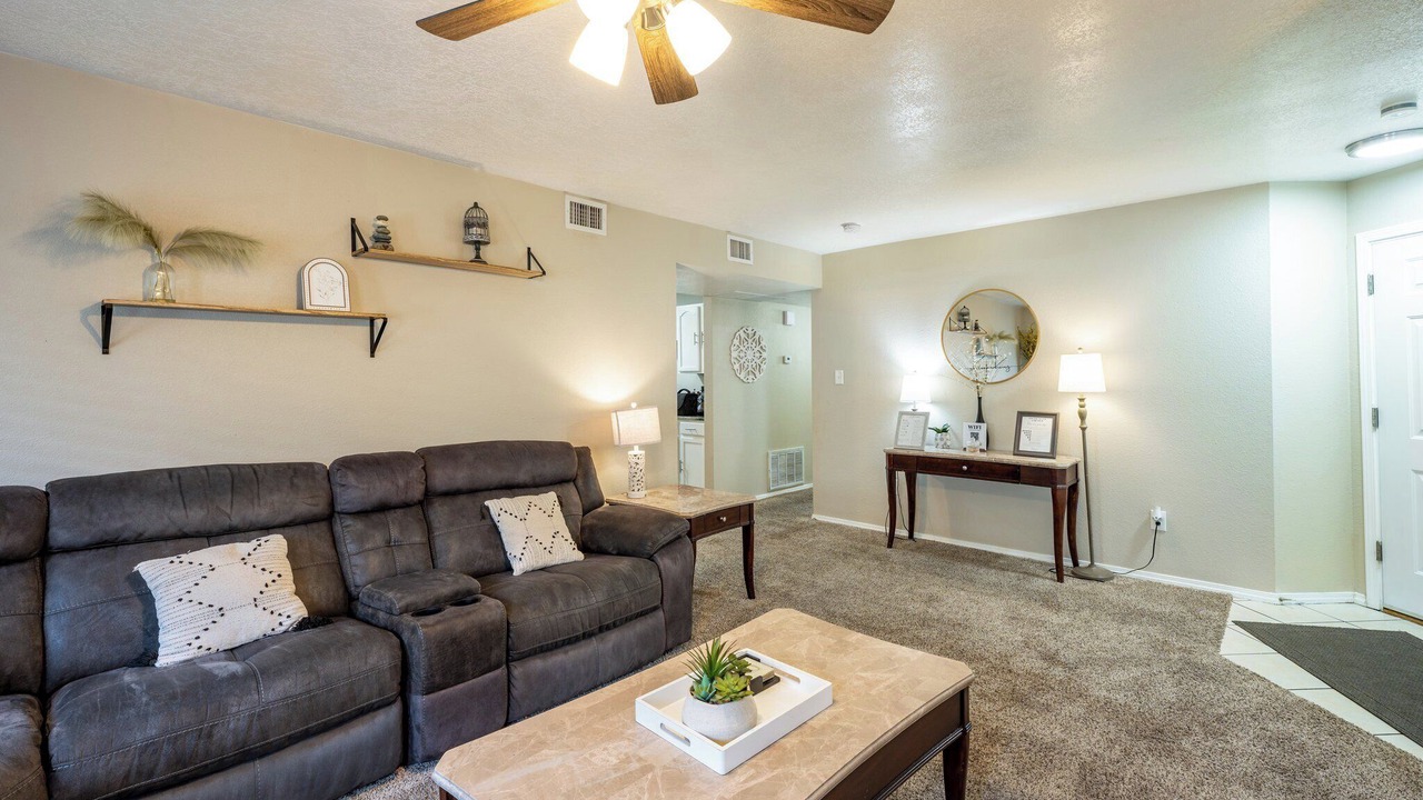 Photo of Livingroom in Westgate Heights