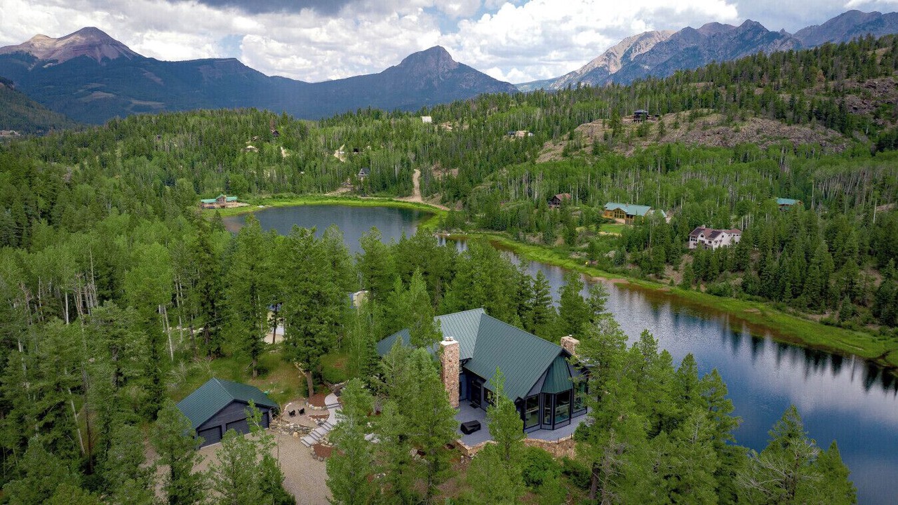 Photo of Outdoor in Columbine Lake