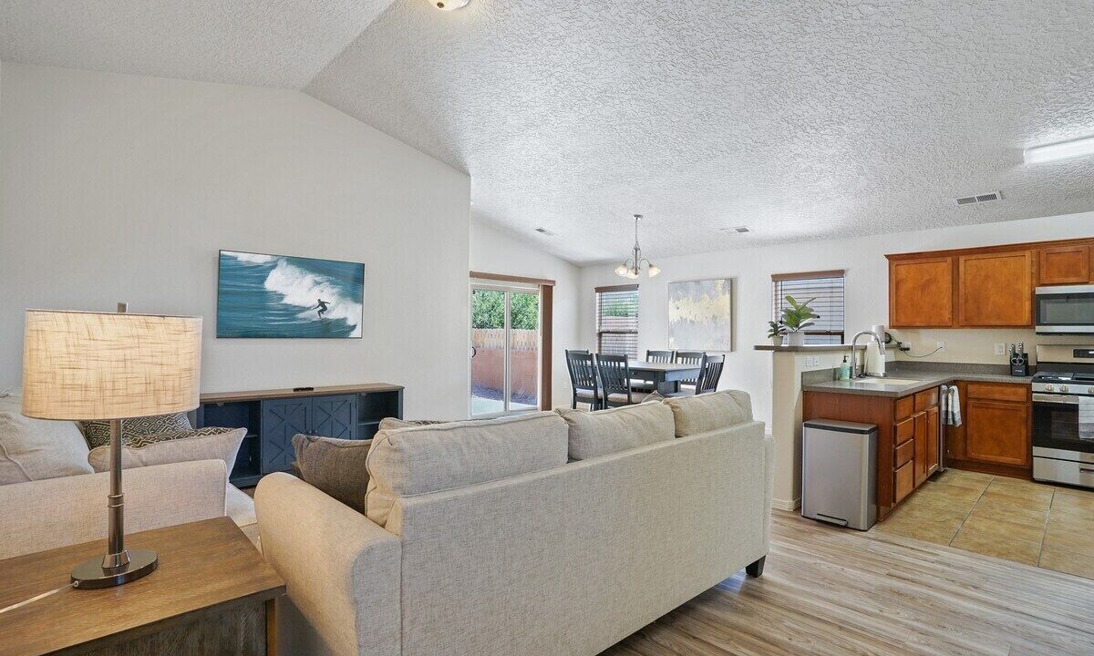 Photo of Livingroom in Rio Rancho