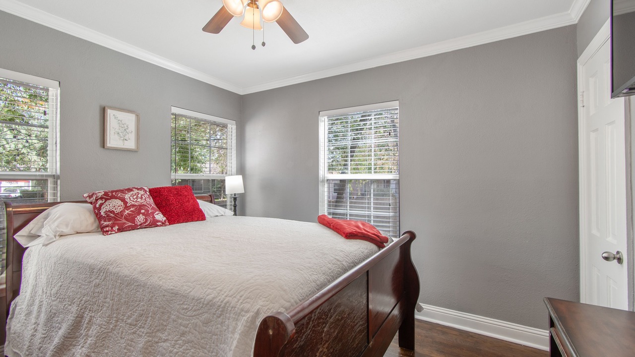 Photo of Bedroom in Arlington Heights