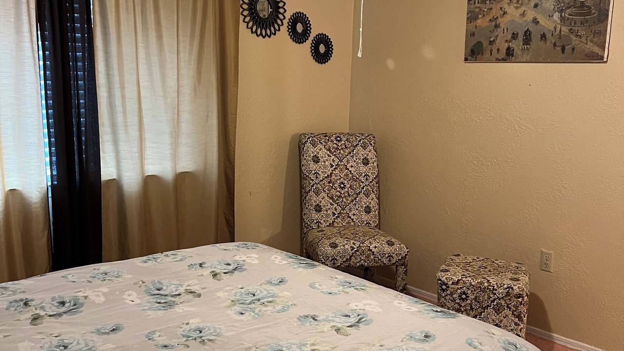 Photo of Bedroom in Biggs Field