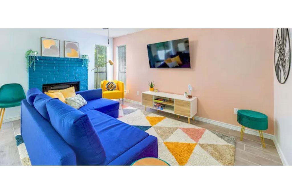 Photo of Livingroom in Town And Country Park Addition