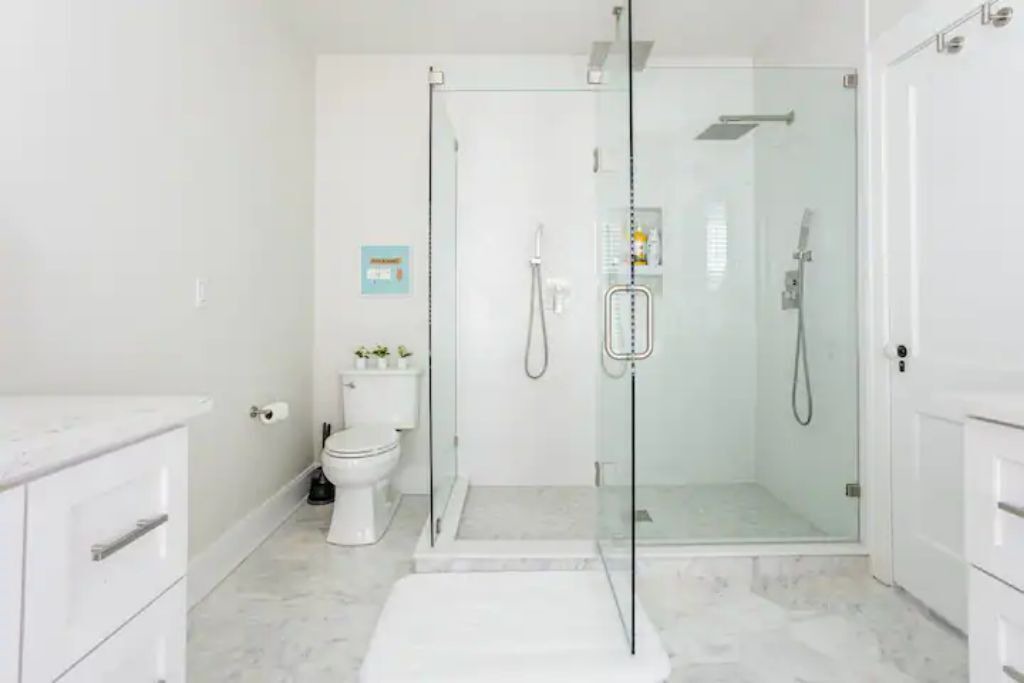 Photo of Bathroom in Lower Greenville