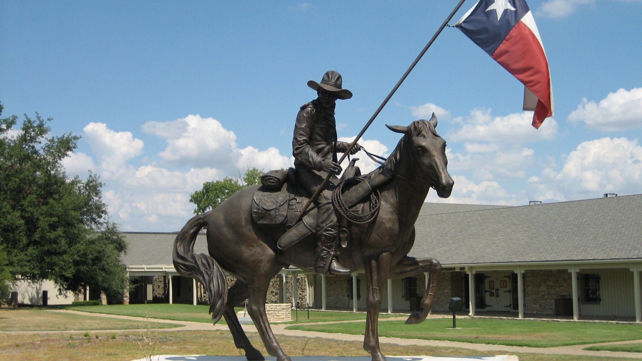 Photo of Others in Austin Ave.