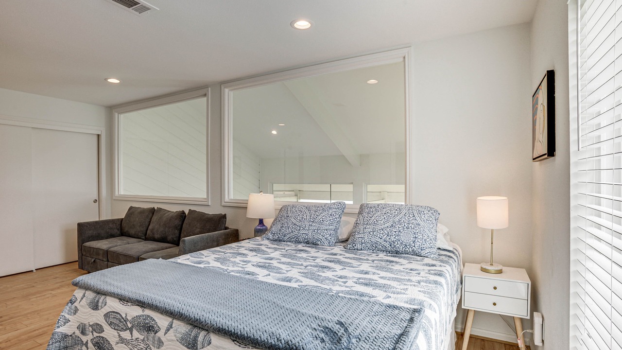 Photo of Bedroom in April Sound