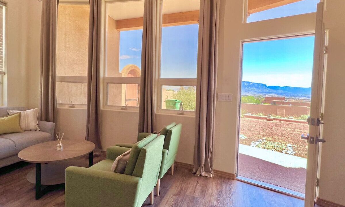 Photo of Livingroom in Rio Rancho