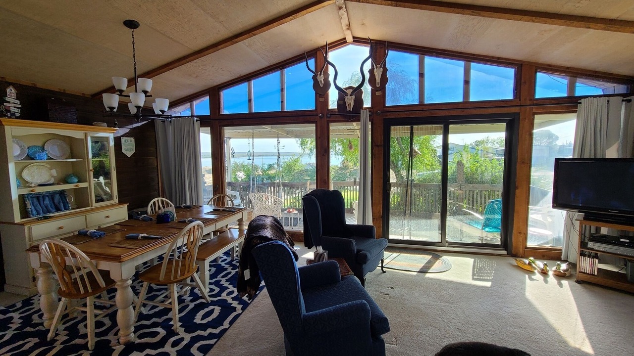 Photo of Livingroom in Logan