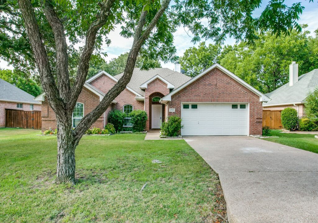 Photo of Outdoor in Flower Mound