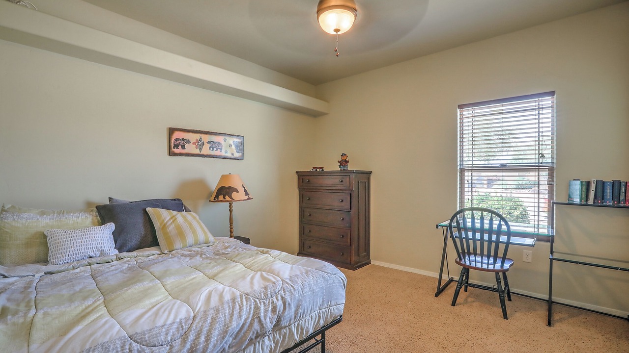 Photo of Bedroom in Alamogordo