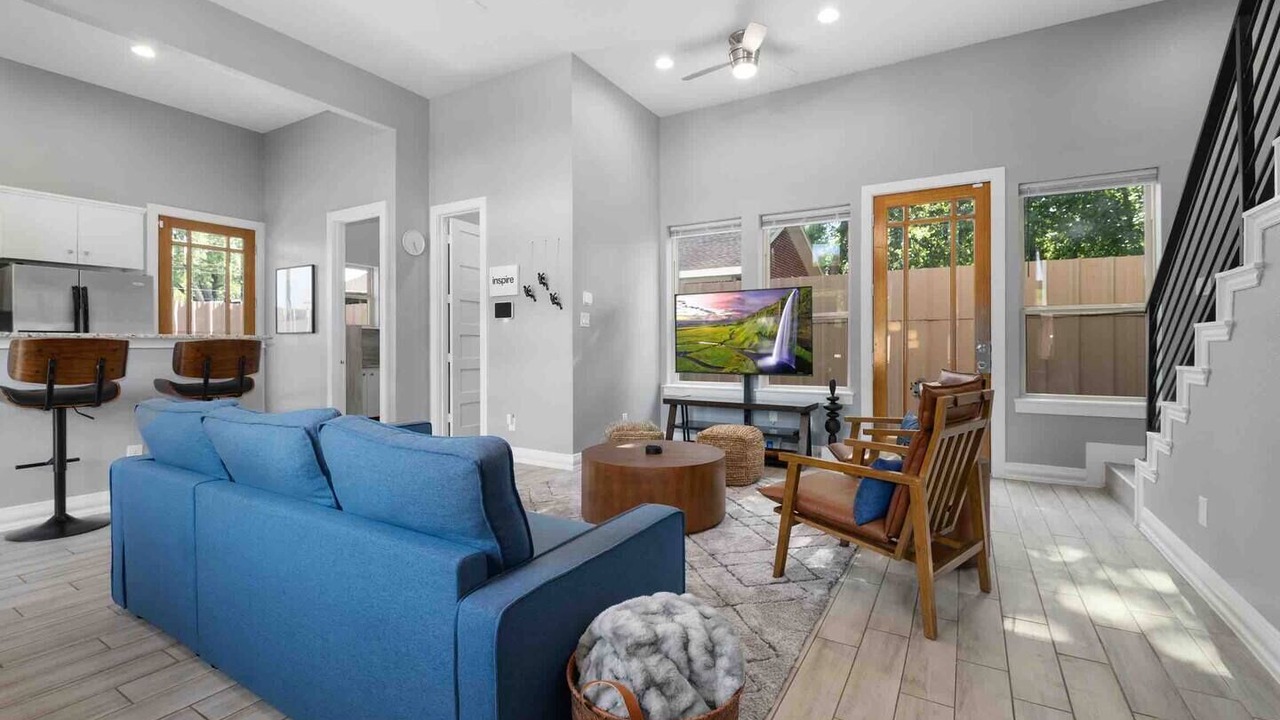Photo of Livingroom in West Dallas