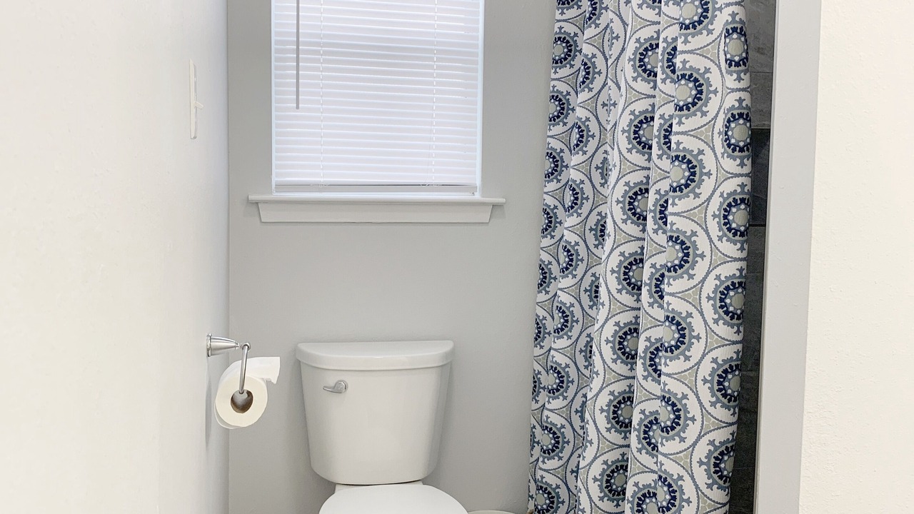 Photo of Bathroom in Tool
