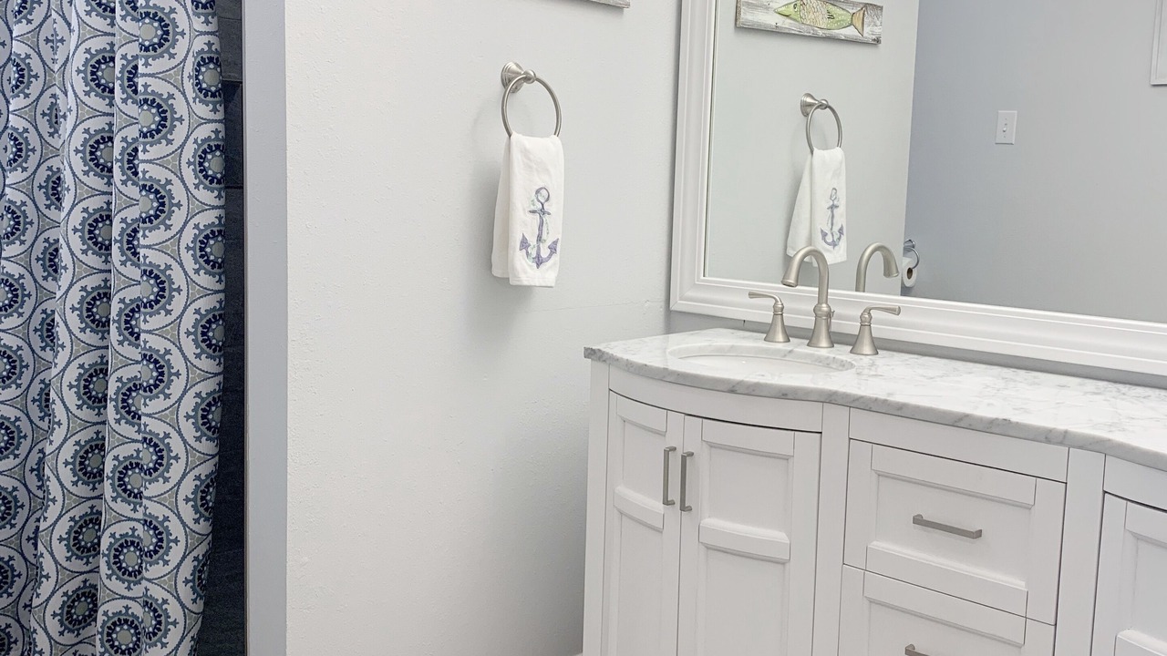 Photo of Bathroom in Tool