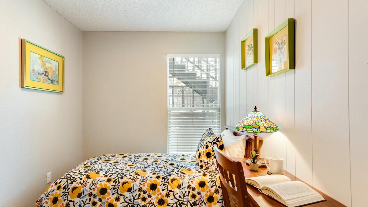 Photo of Bedroom in Barton Hills