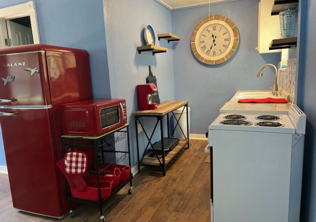 Photo of Kitchen in Pointblank
