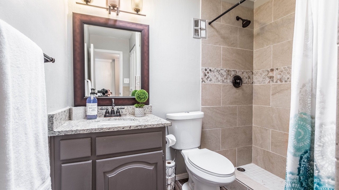 Photo of Bathroom in Biggs Field