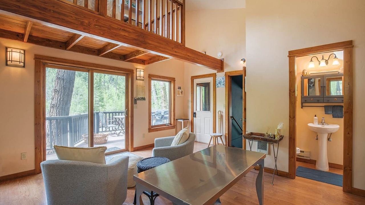 Photo of Livingroom in Placerville