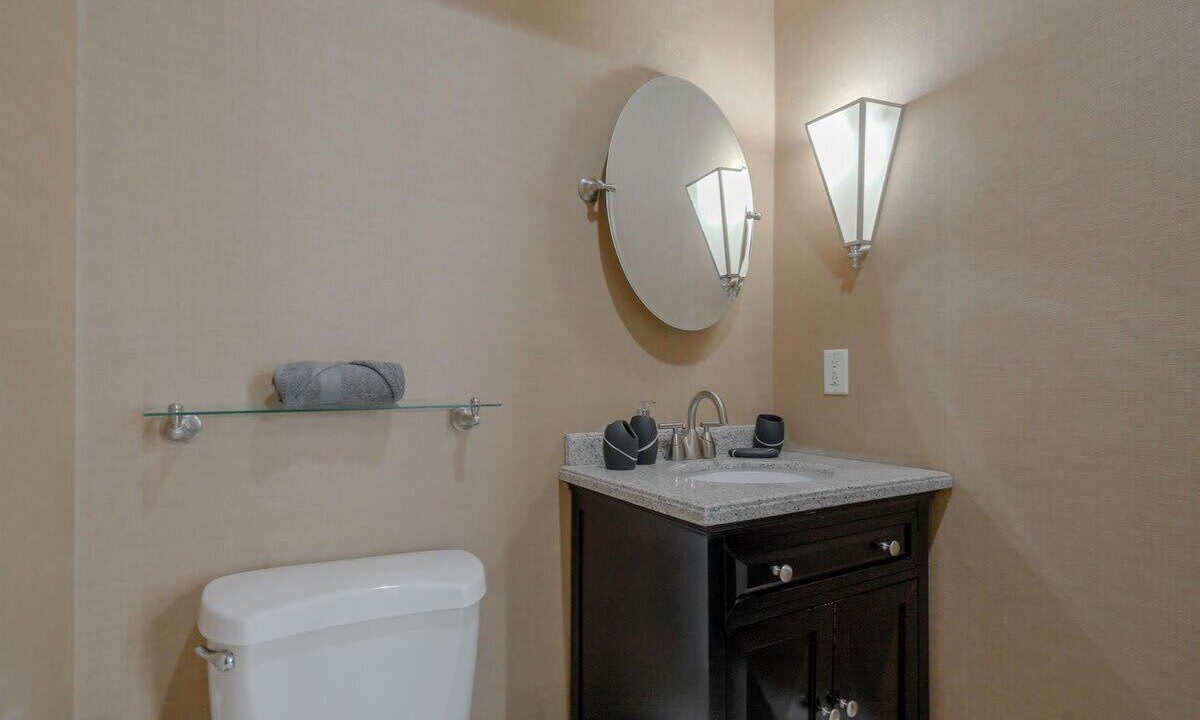 Photo of Bathroom in Uptown