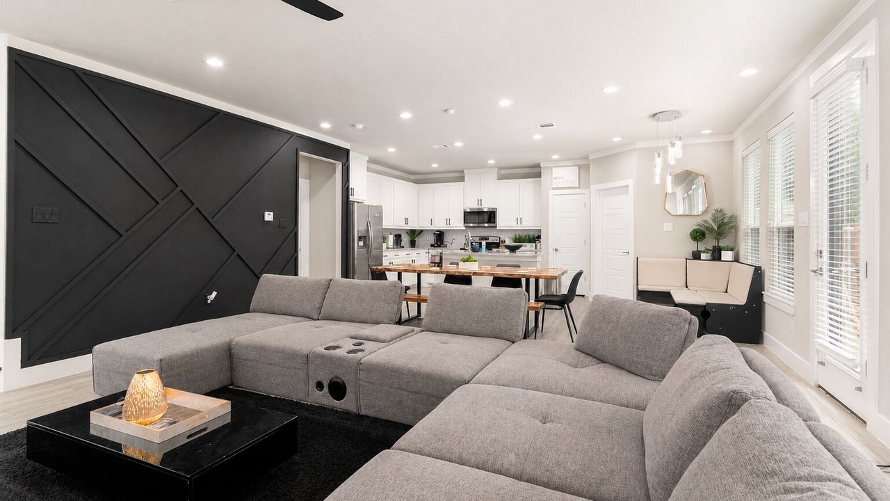 Photo of Livingroom in West Dallas