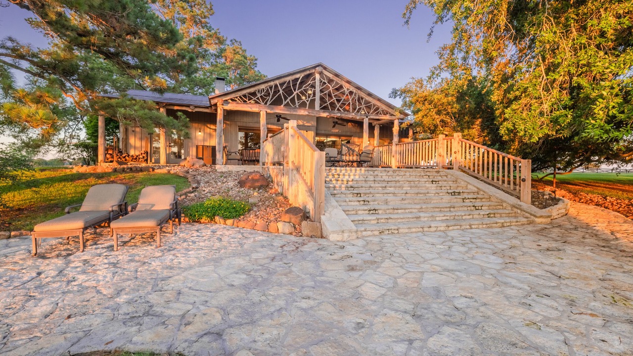 Photo of Outdoor in Fayetteville