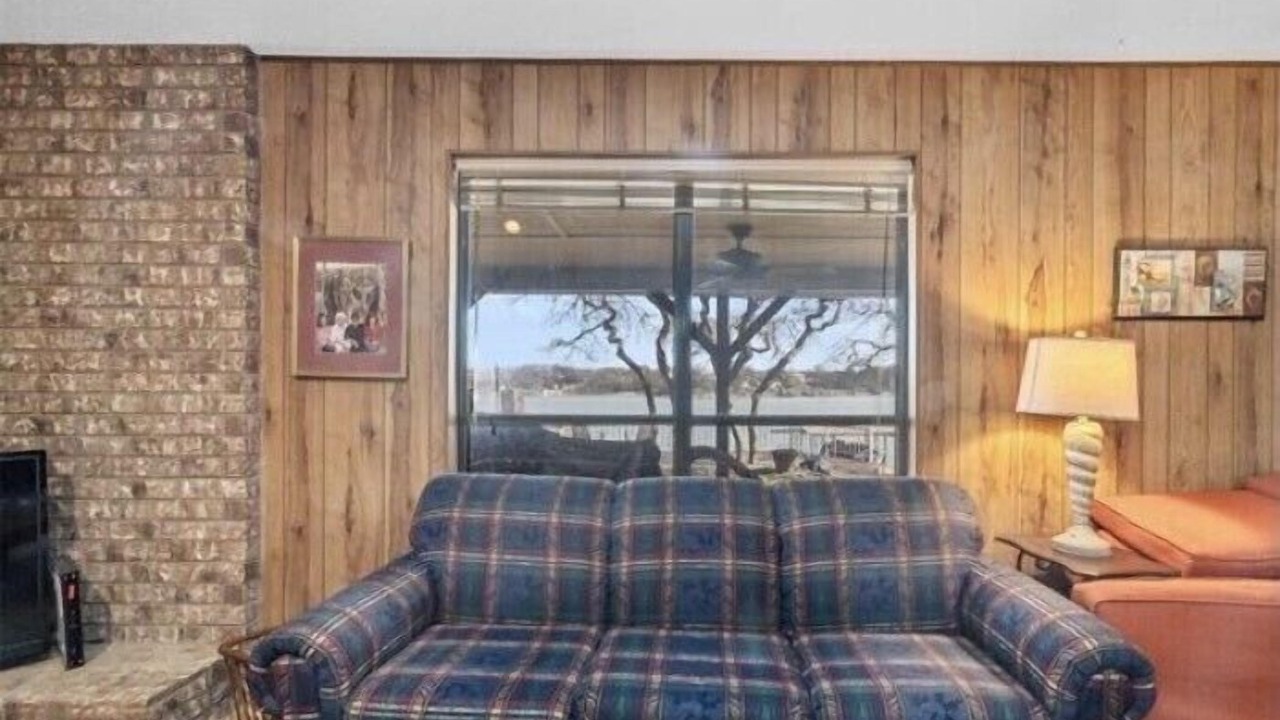 Photo of Livingroom in Lake Brownwood