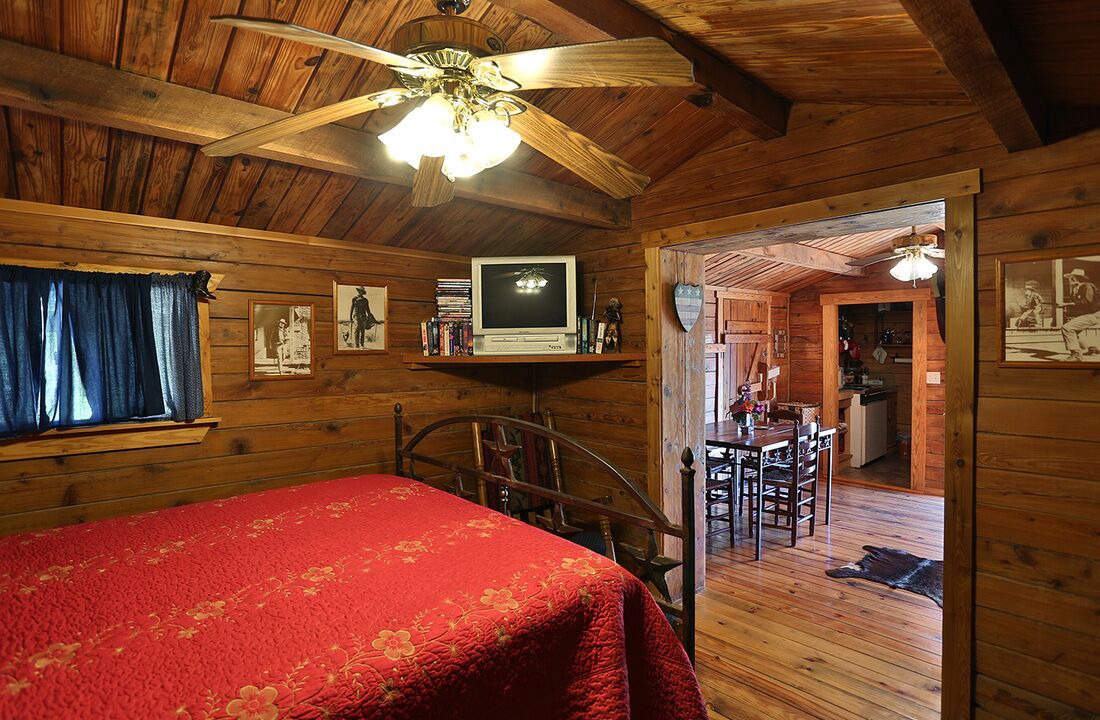 Photo of Bedroom in Pipe Creek