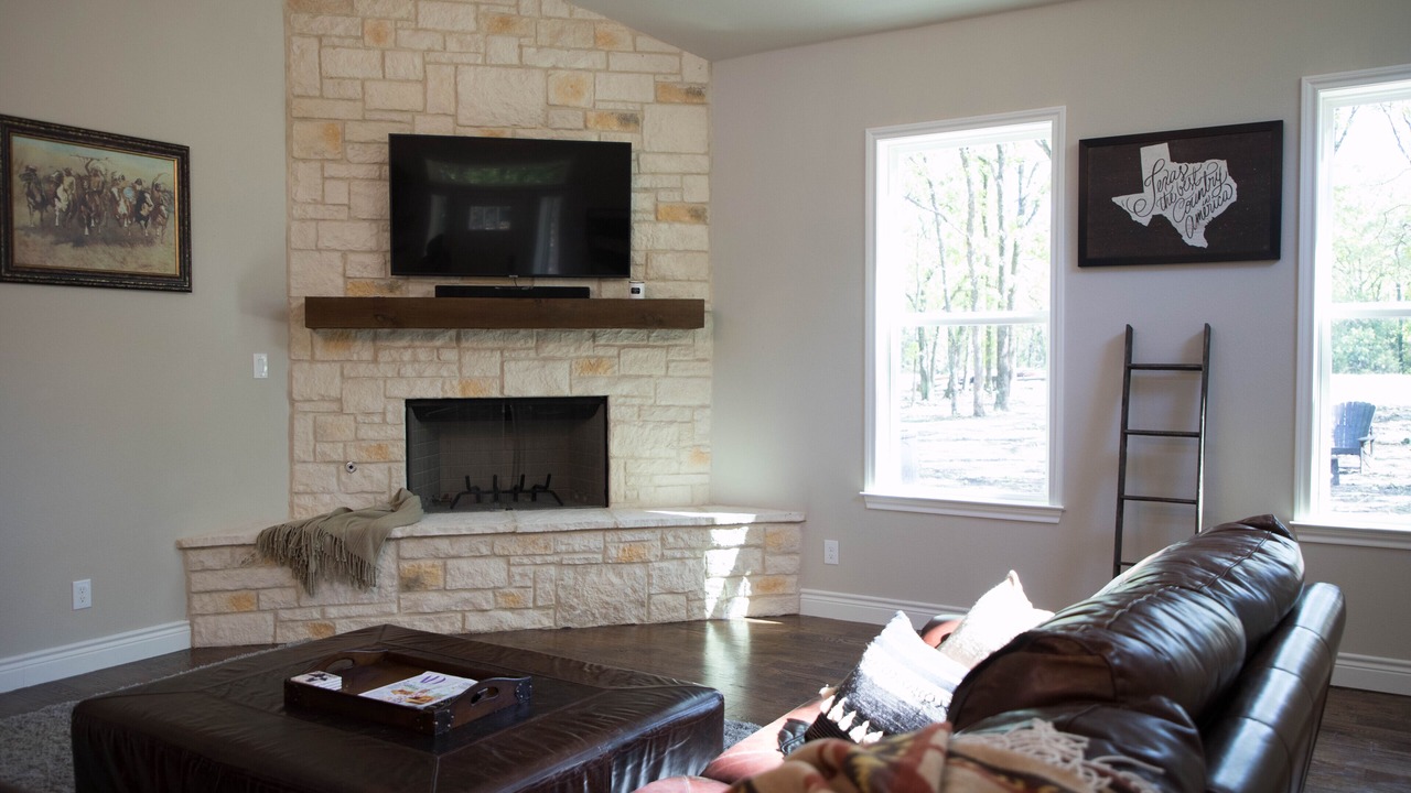 Photo of Livingroom in Quinlan
