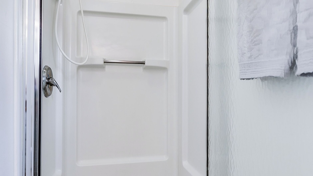 Photo of Bathroom in Silverton