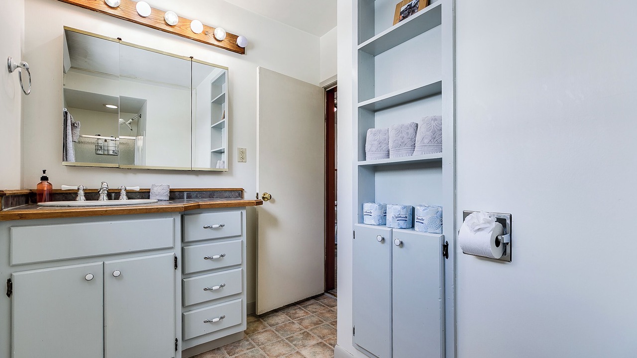 Photo of Bathroom in Silverton