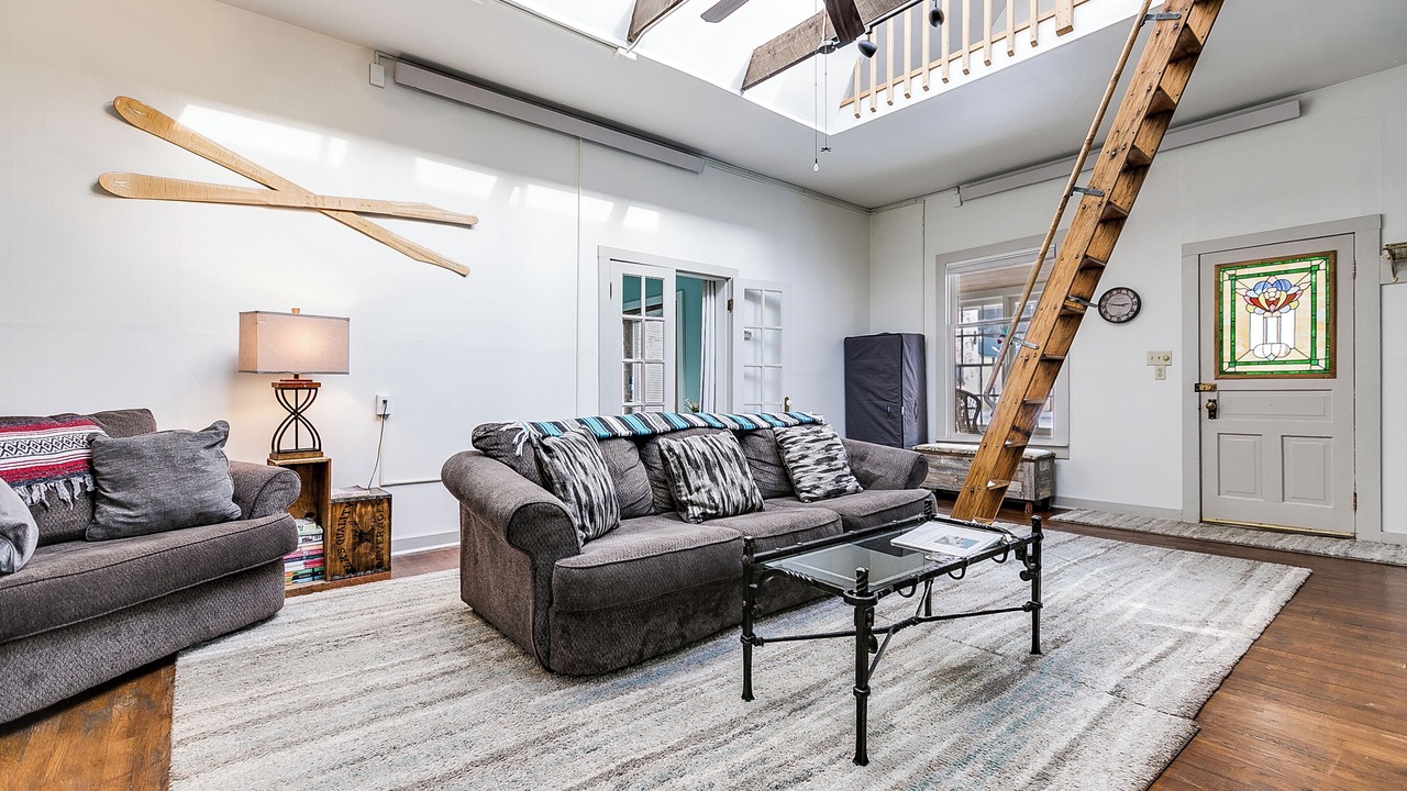 Photo of Livingroom in Silverton