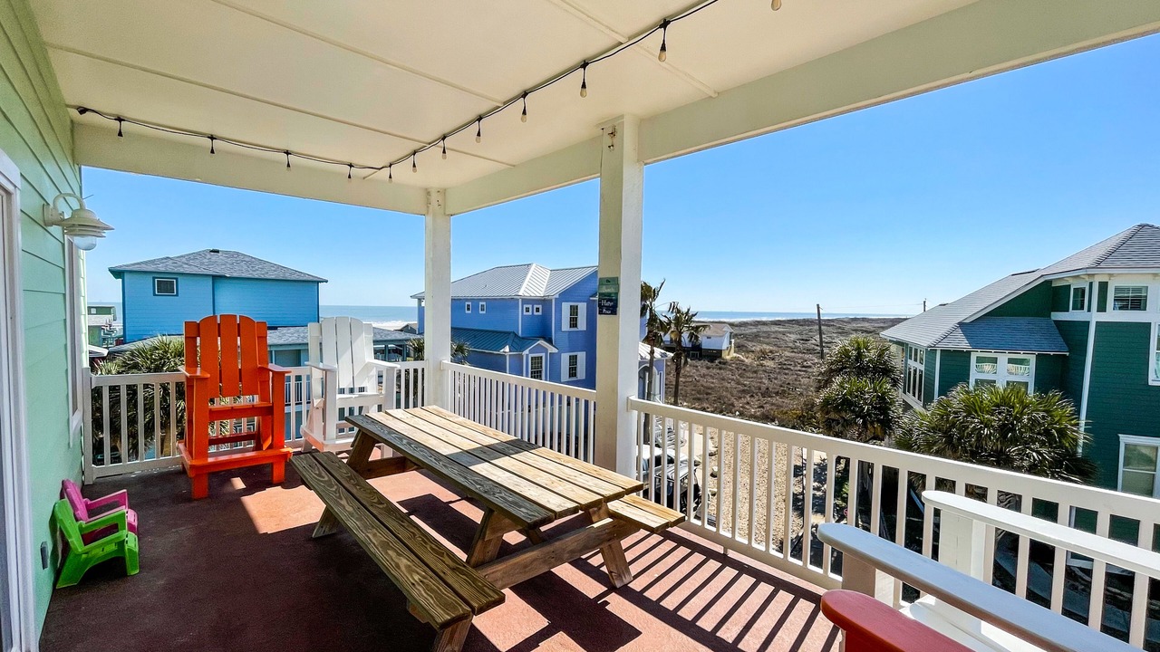 Photo of Patio Balcony in Sand Point