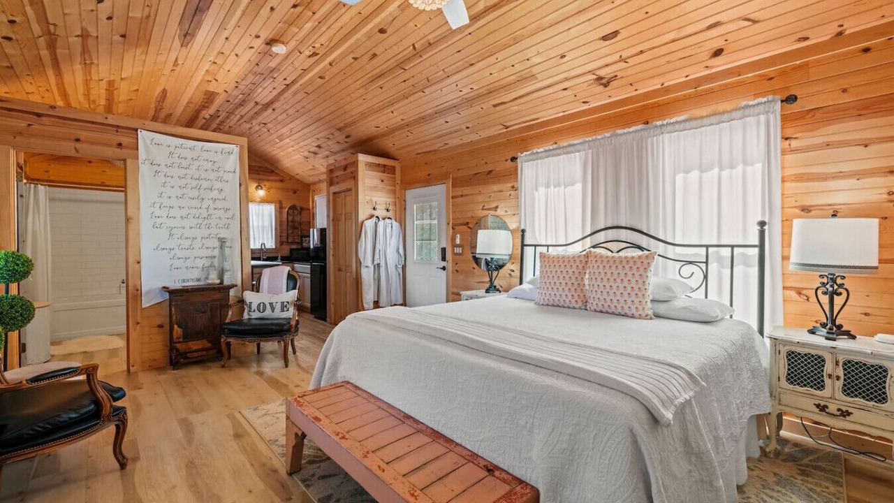 Photo of Bedroom in Fredericksburg