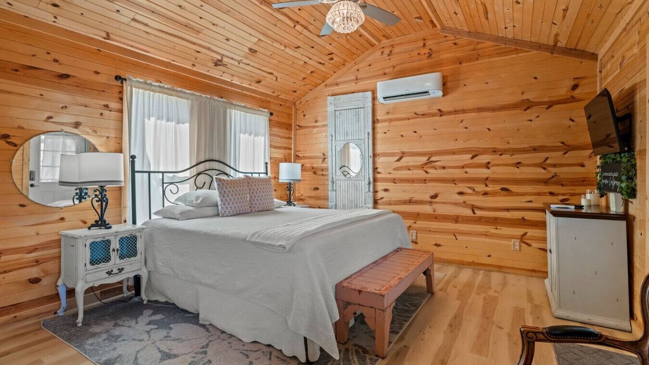 Photo of Bedroom in Fredericksburg